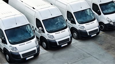 Leasa vita transportbilar med operationell leasing